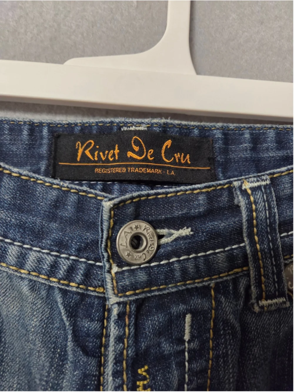 Rivet De Cru Jean Shorts Size 32 Blue White Distressed Raw Hem